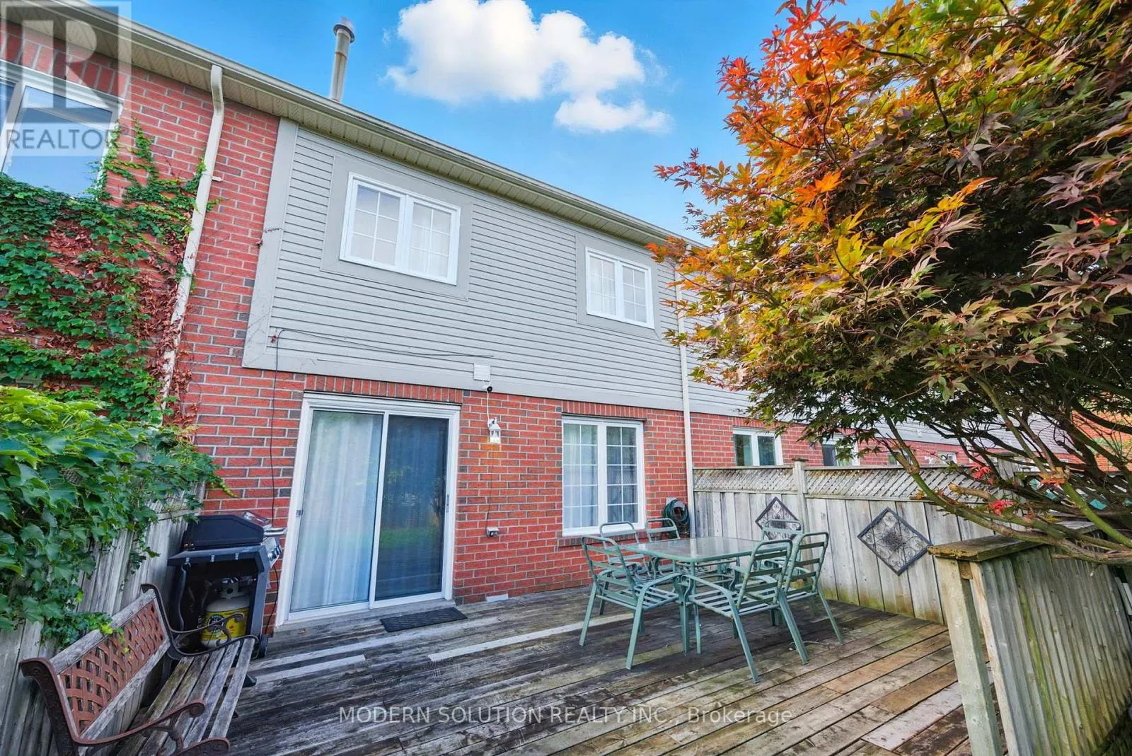 99 CREEKWOOD CRESCENT