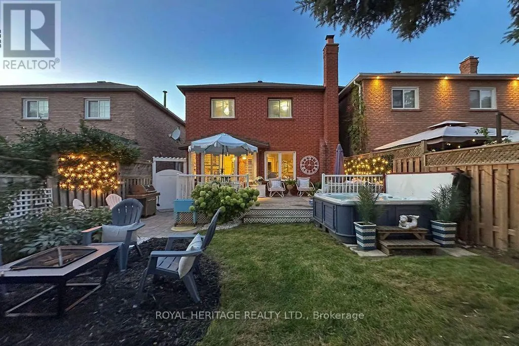 66 FIELDNEST CRESCENT