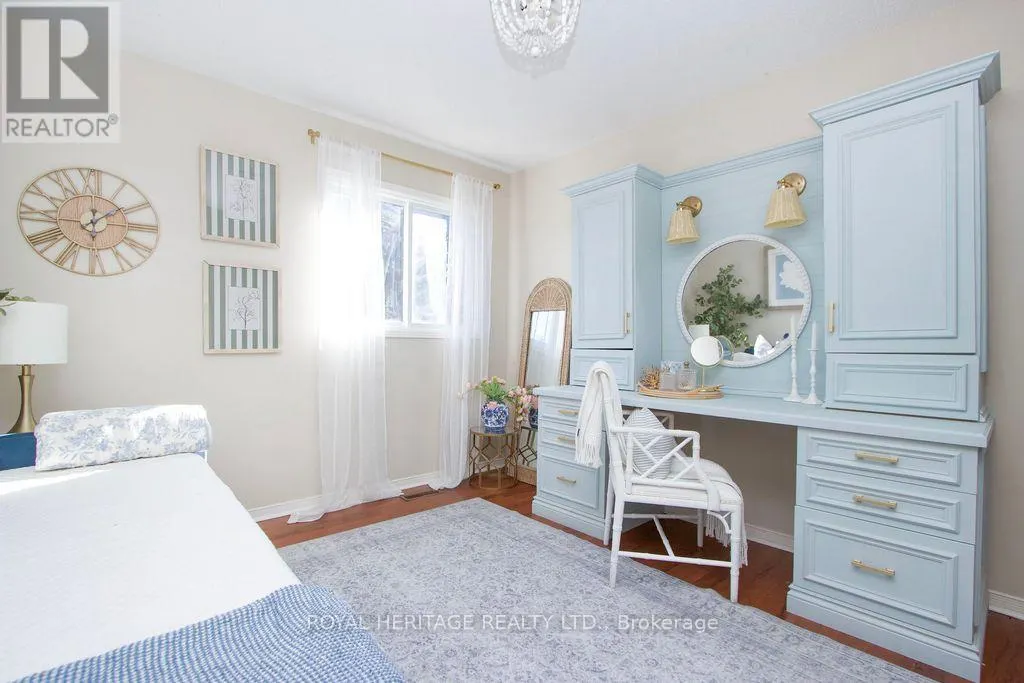 66 FIELDNEST CRESCENT