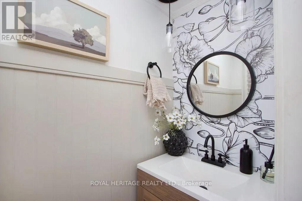 66 FIELDNEST CRESCENT