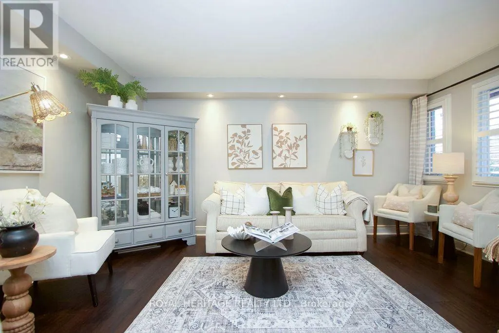 66 FIELDNEST CRESCENT