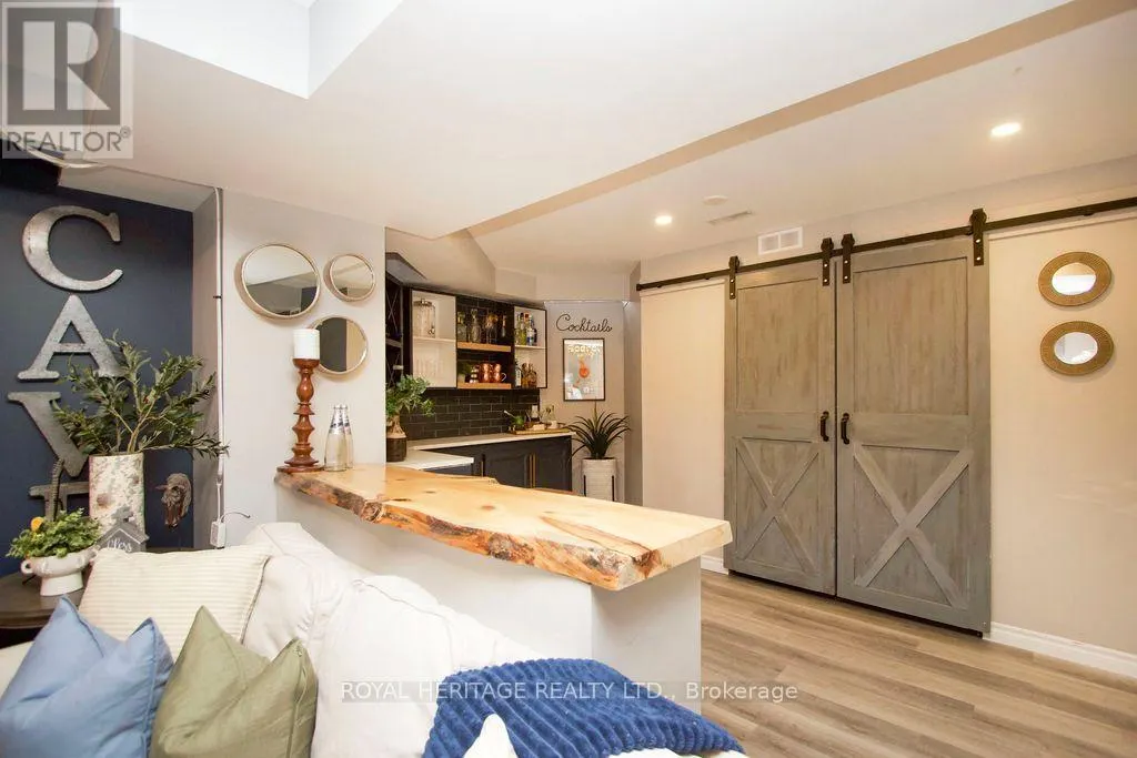 66 FIELDNEST CRESCENT