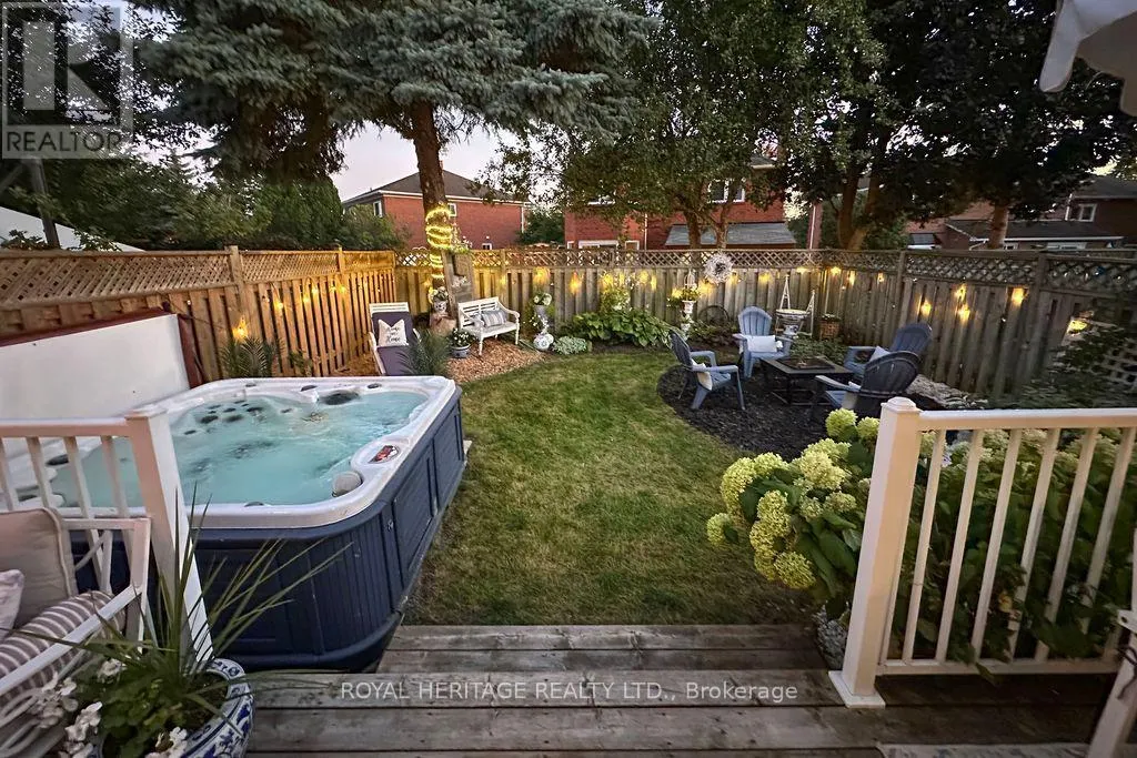 66 FIELDNEST CRESCENT