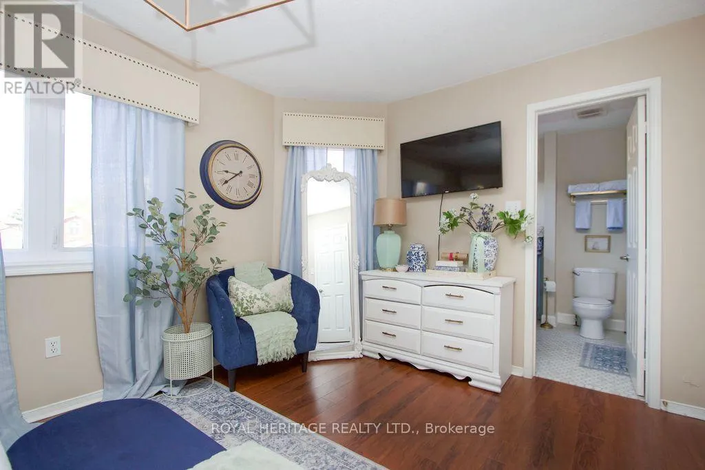 66 FIELDNEST CRESCENT