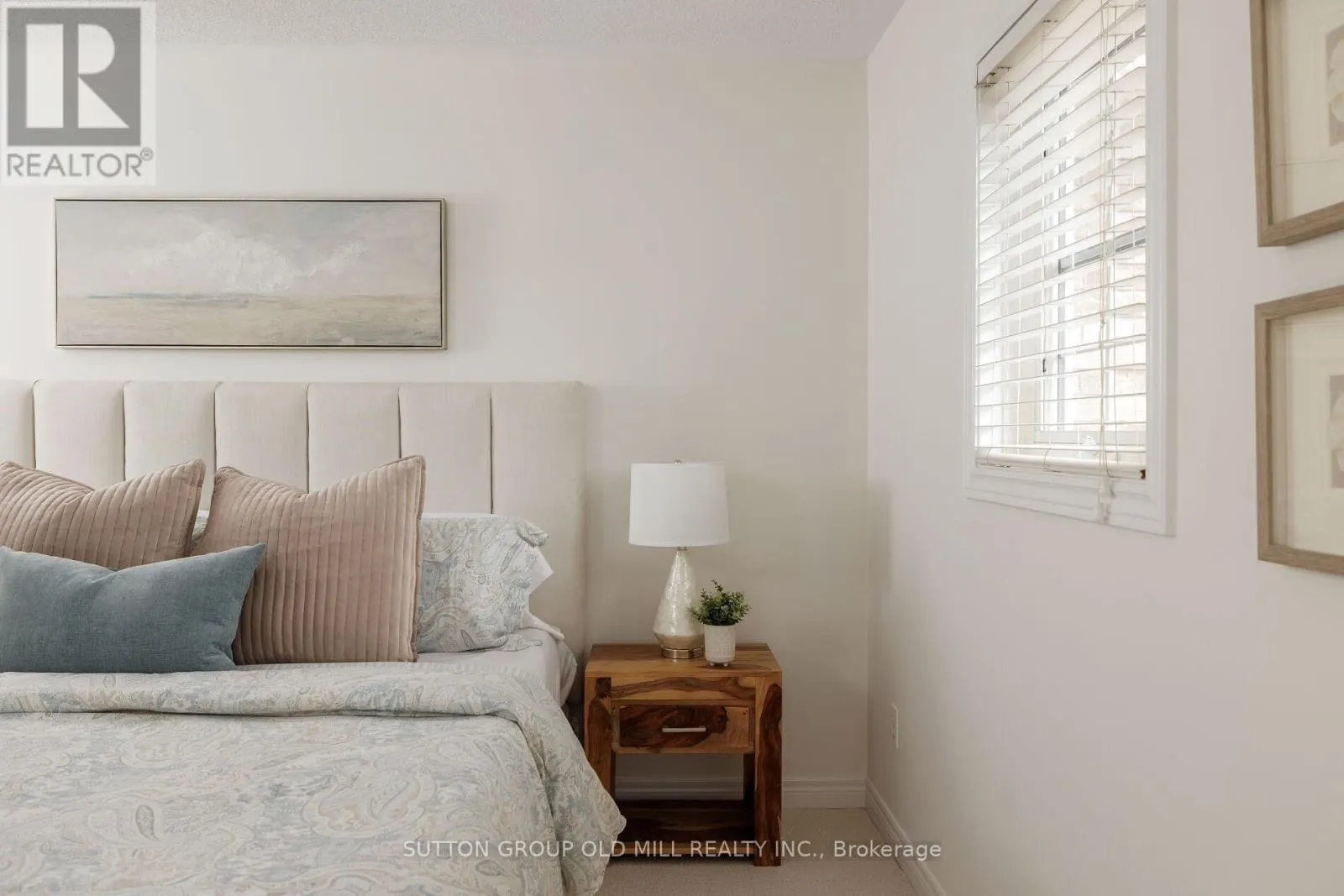 85 BARCHESTER CRESCENT