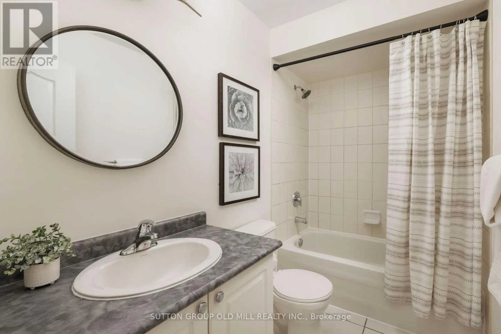 85 BARCHESTER CRESCENT