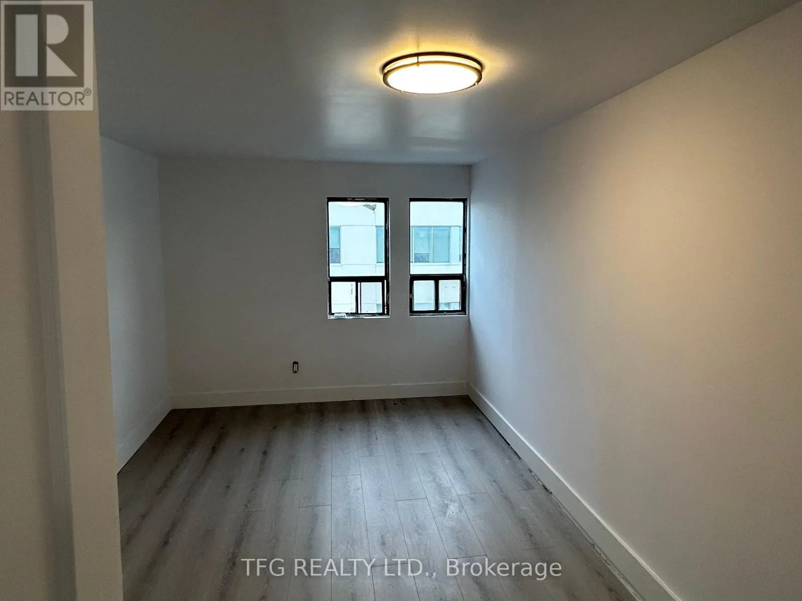 UPPER - 306 KING STREET W, #Upper