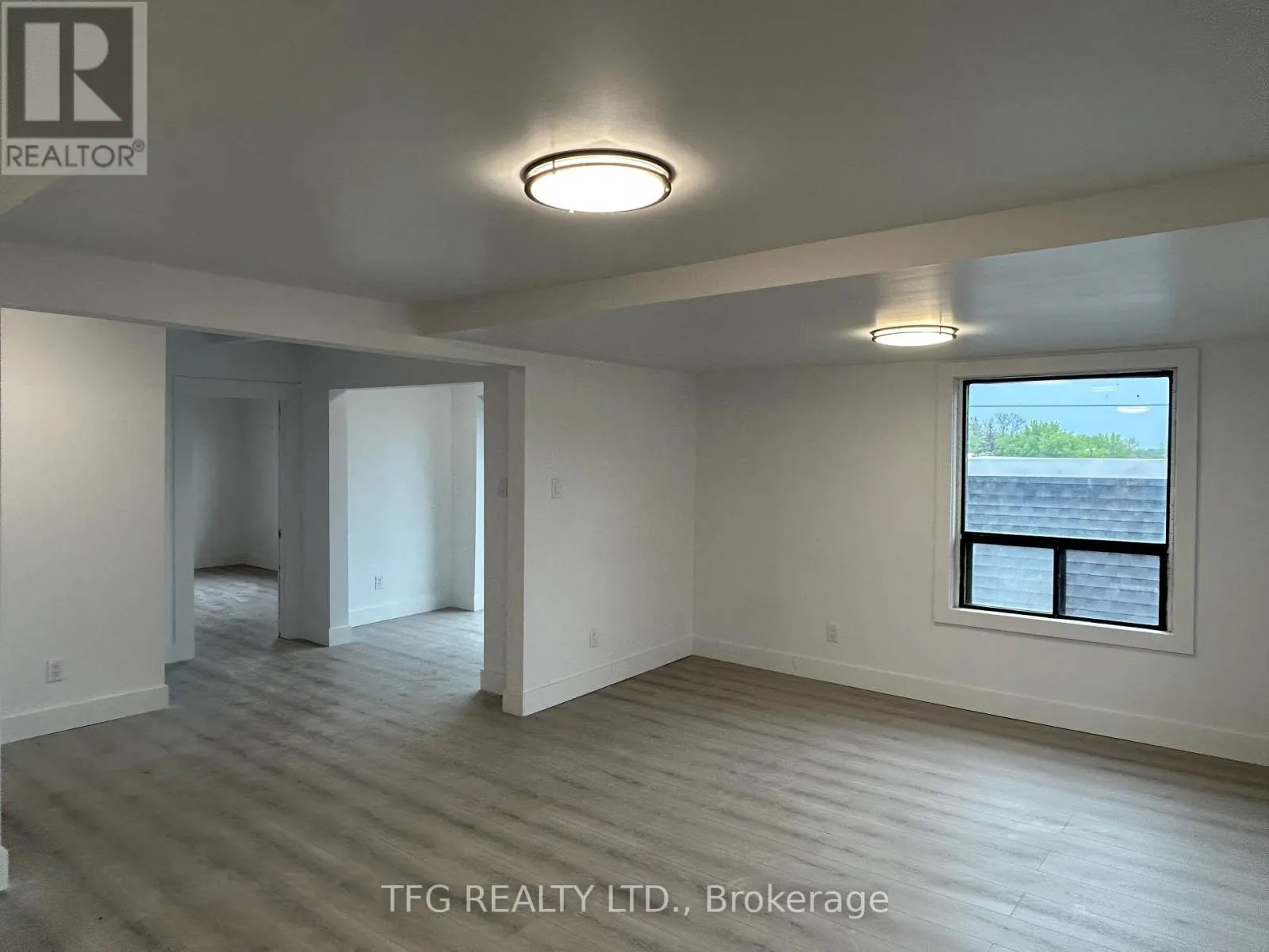 UPPER - 306 KING STREET W, #Upper