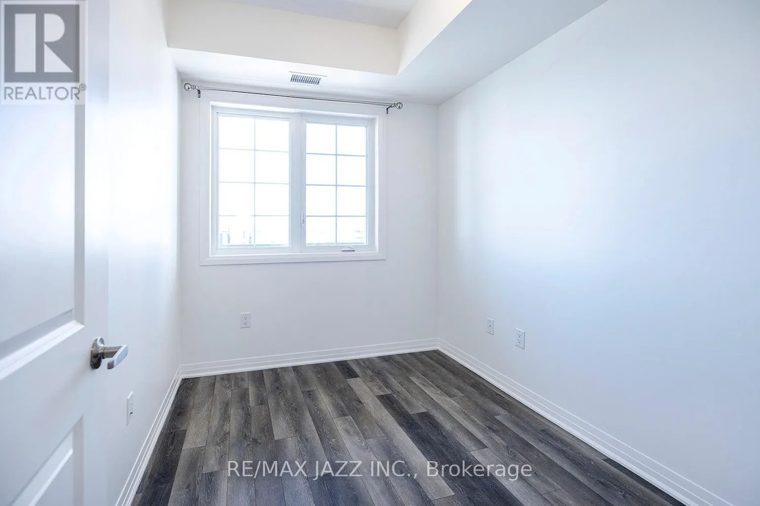 412 - 70 SHIPWAY AVENUE, #412