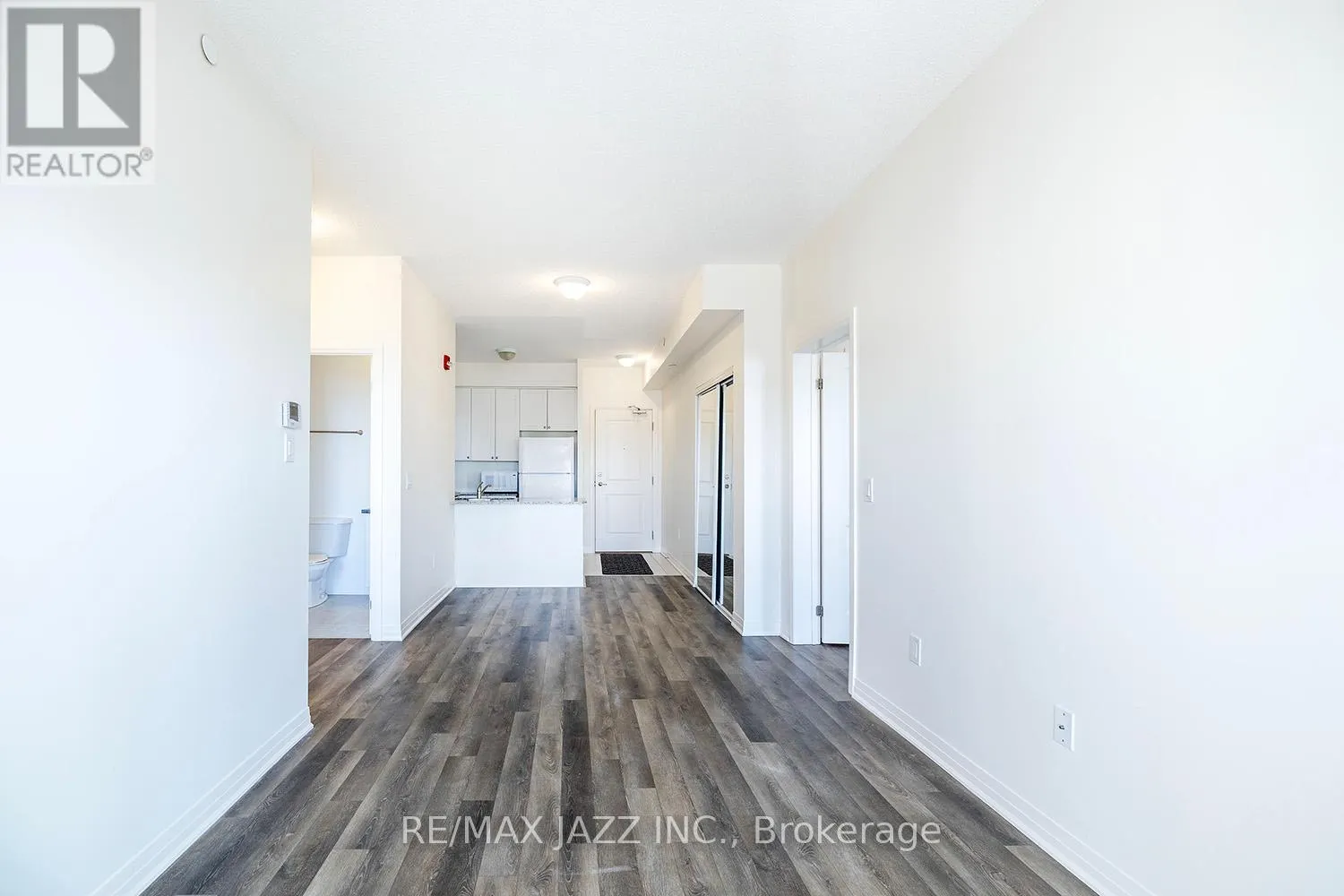 412 - 70 SHIPWAY AVENUE, #412