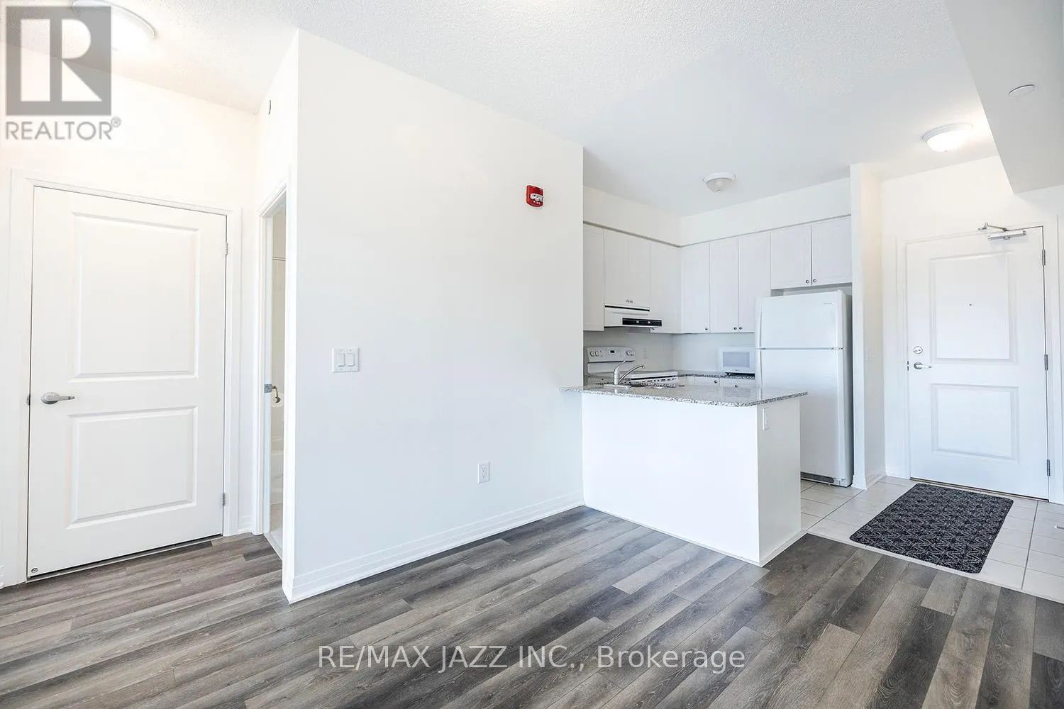 412 - 70 SHIPWAY AVENUE, #412