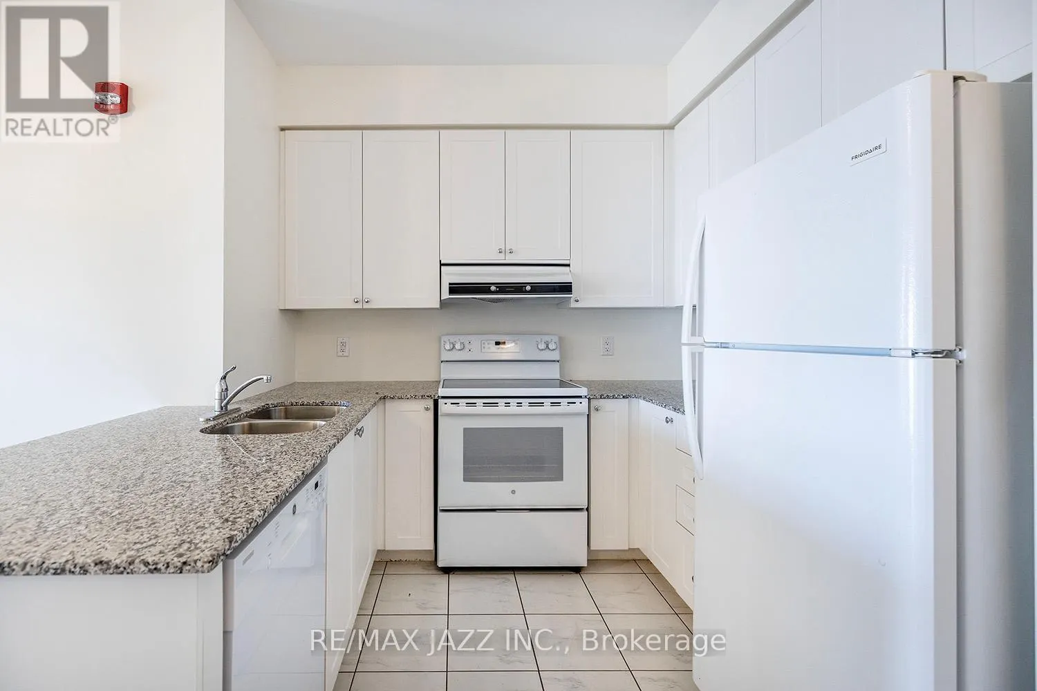 412 - 70 SHIPWAY AVENUE, #412