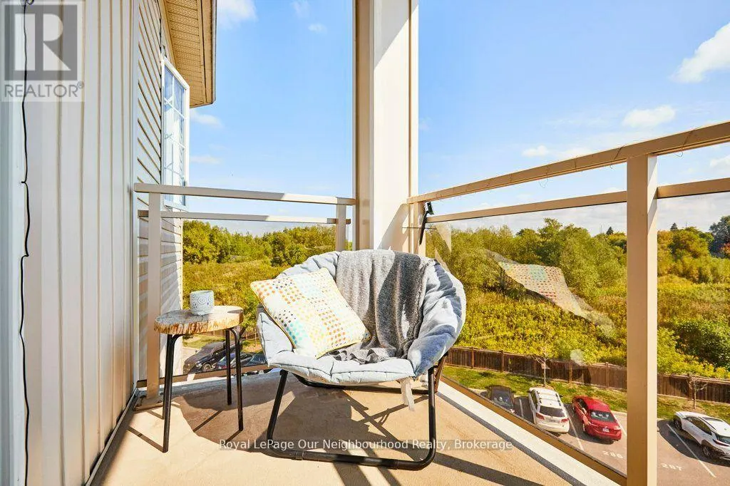 422 - 80 ASPEN SPRINGS DRIVE, #422