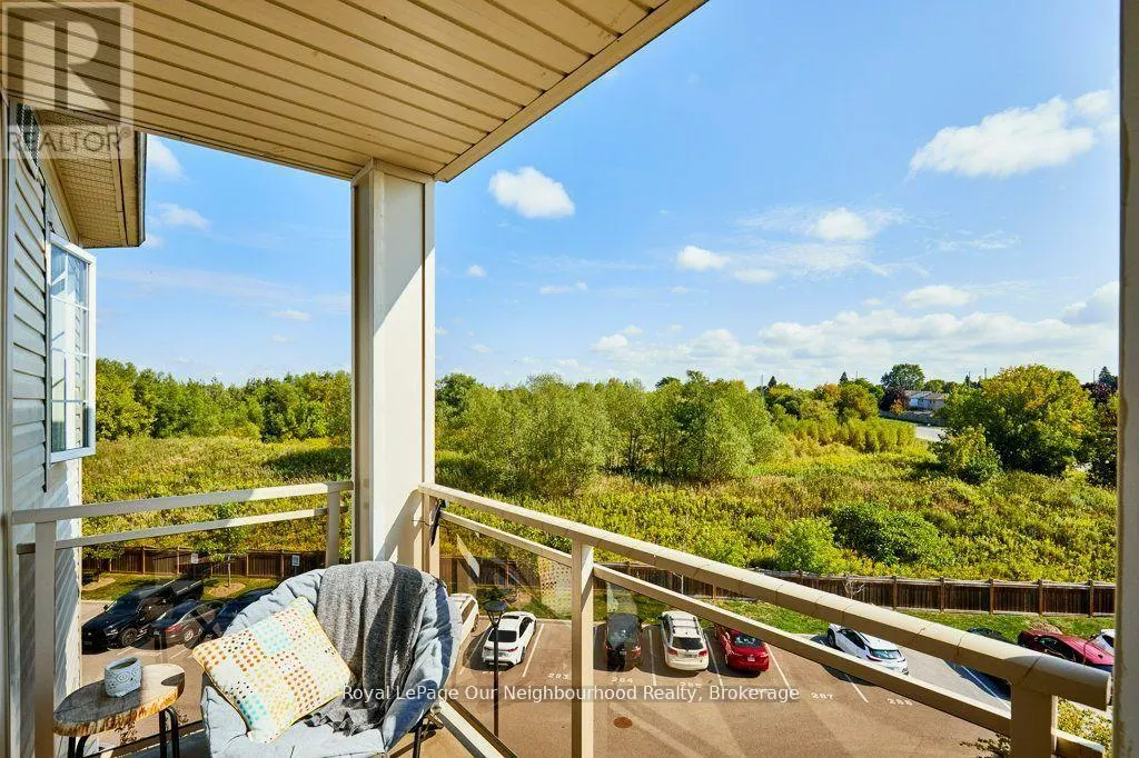 422 - 80 ASPEN SPRINGS DRIVE, #422