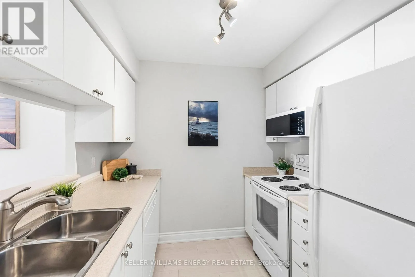 310 - 1200 THE ESPLANADE ROAD N, #310