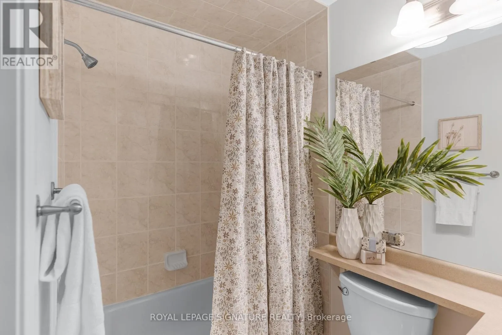 23 - 1701 FINCH AVENUE