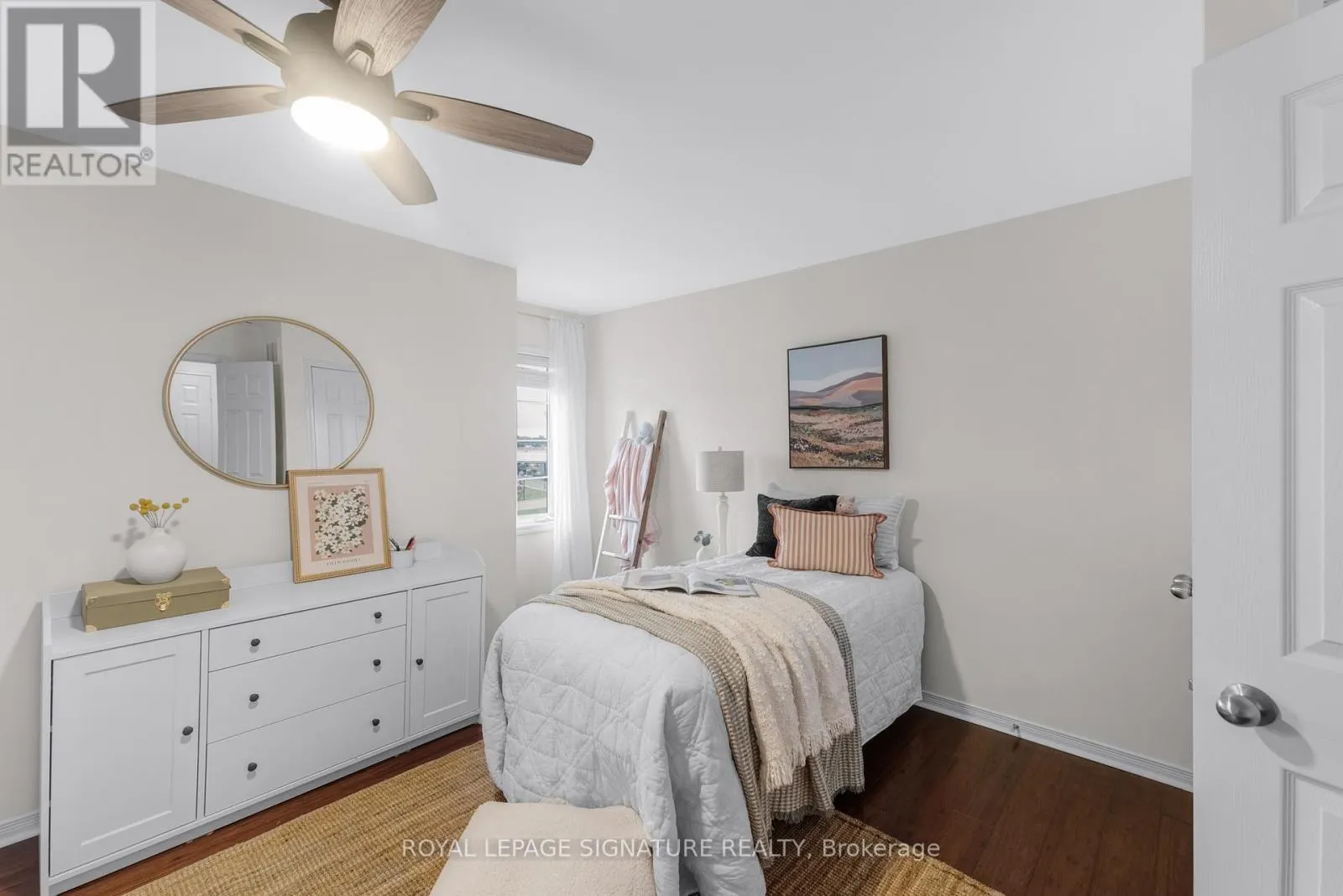 23 - 1701 FINCH AVENUE