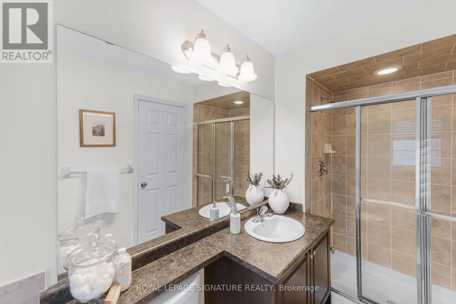 23 - 1701 FINCH AVENUE