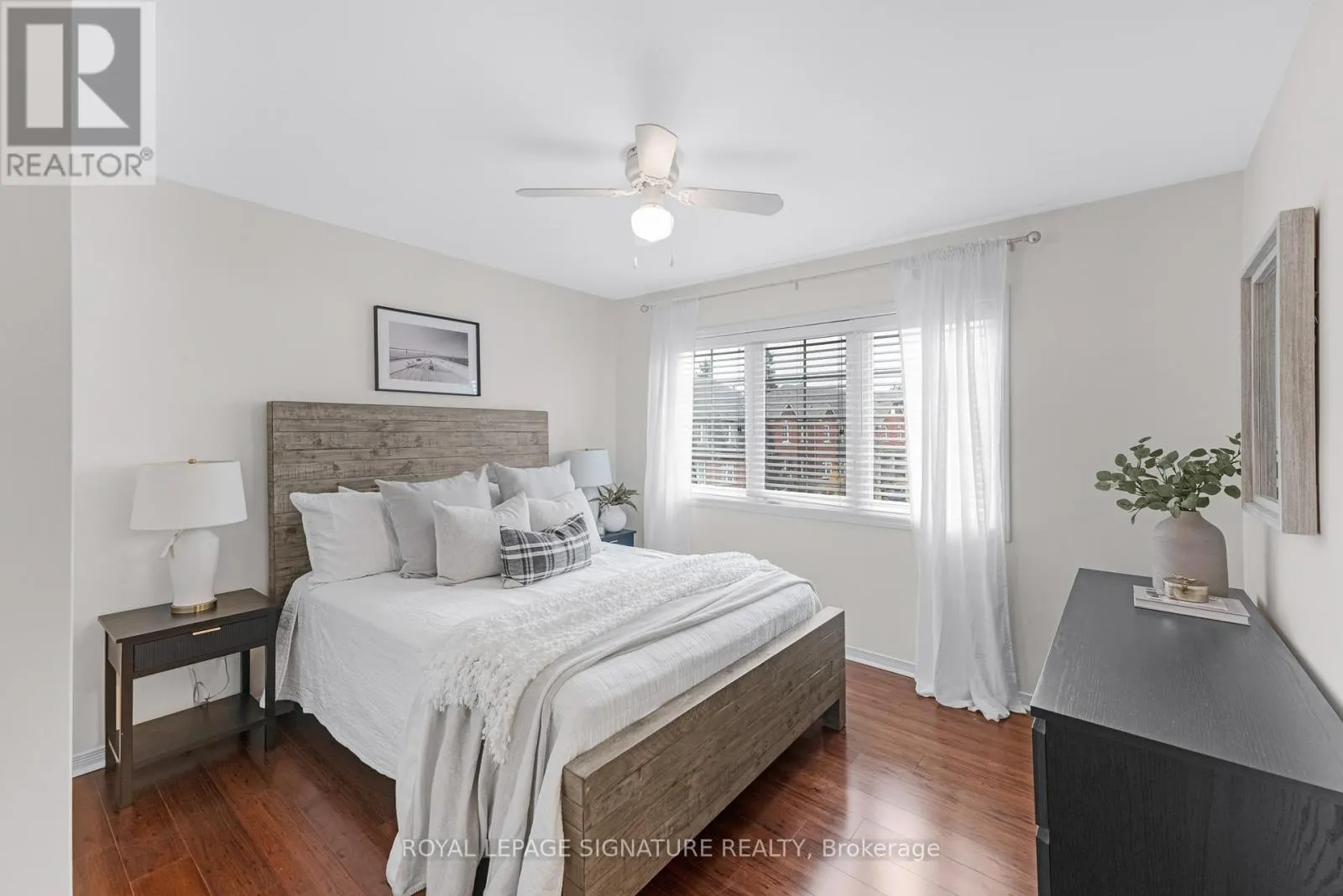 23 - 1701 FINCH AVENUE