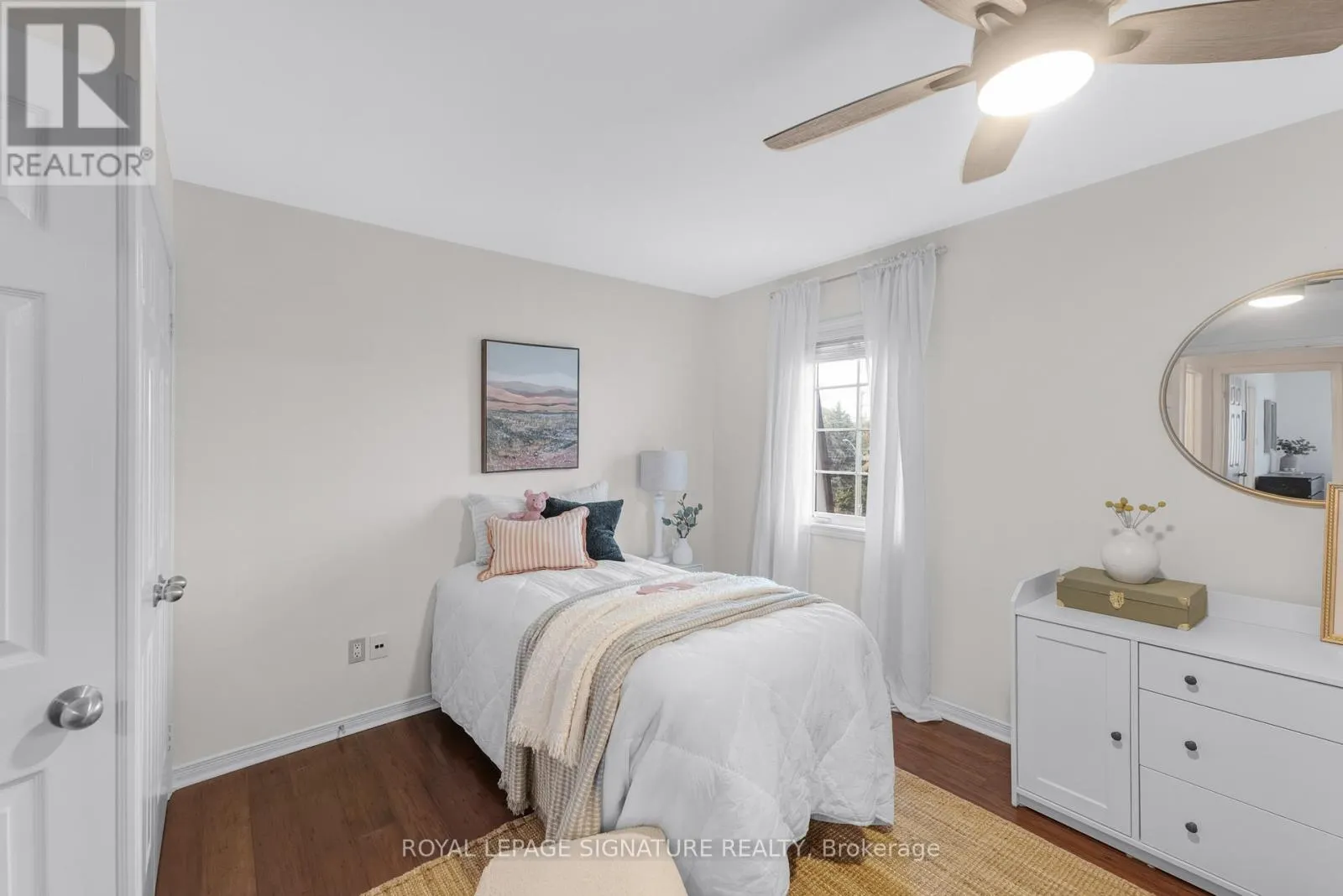 23 - 1701 FINCH AVENUE