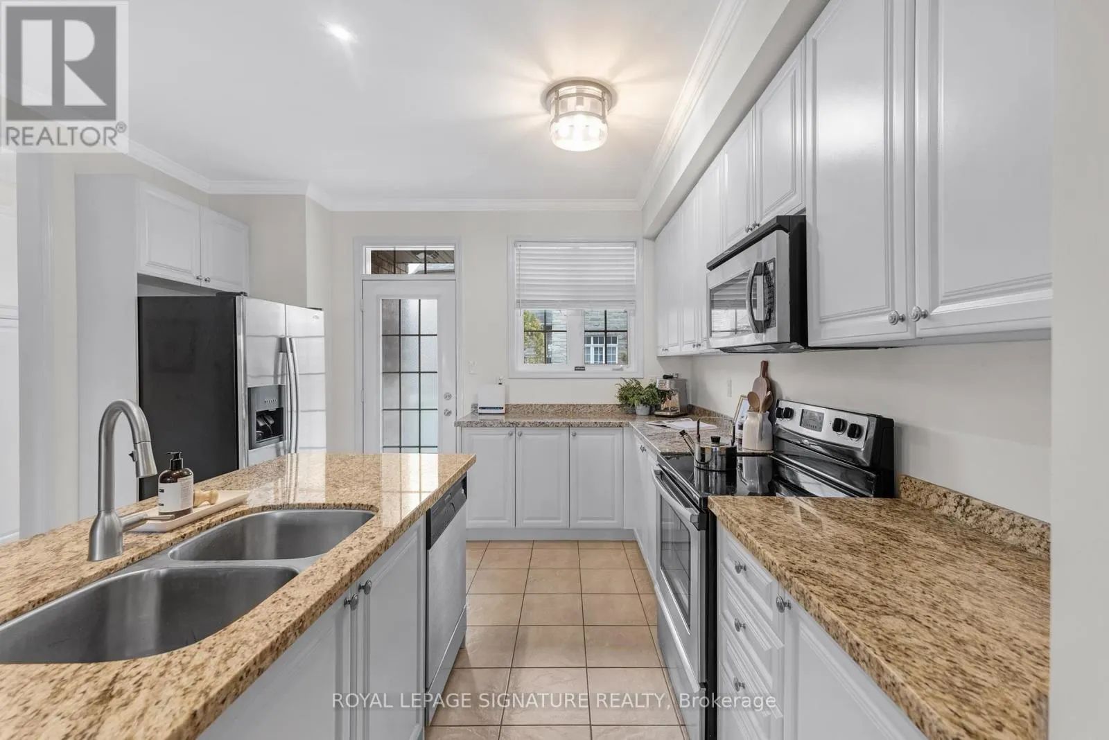 23 - 1701 FINCH AVENUE