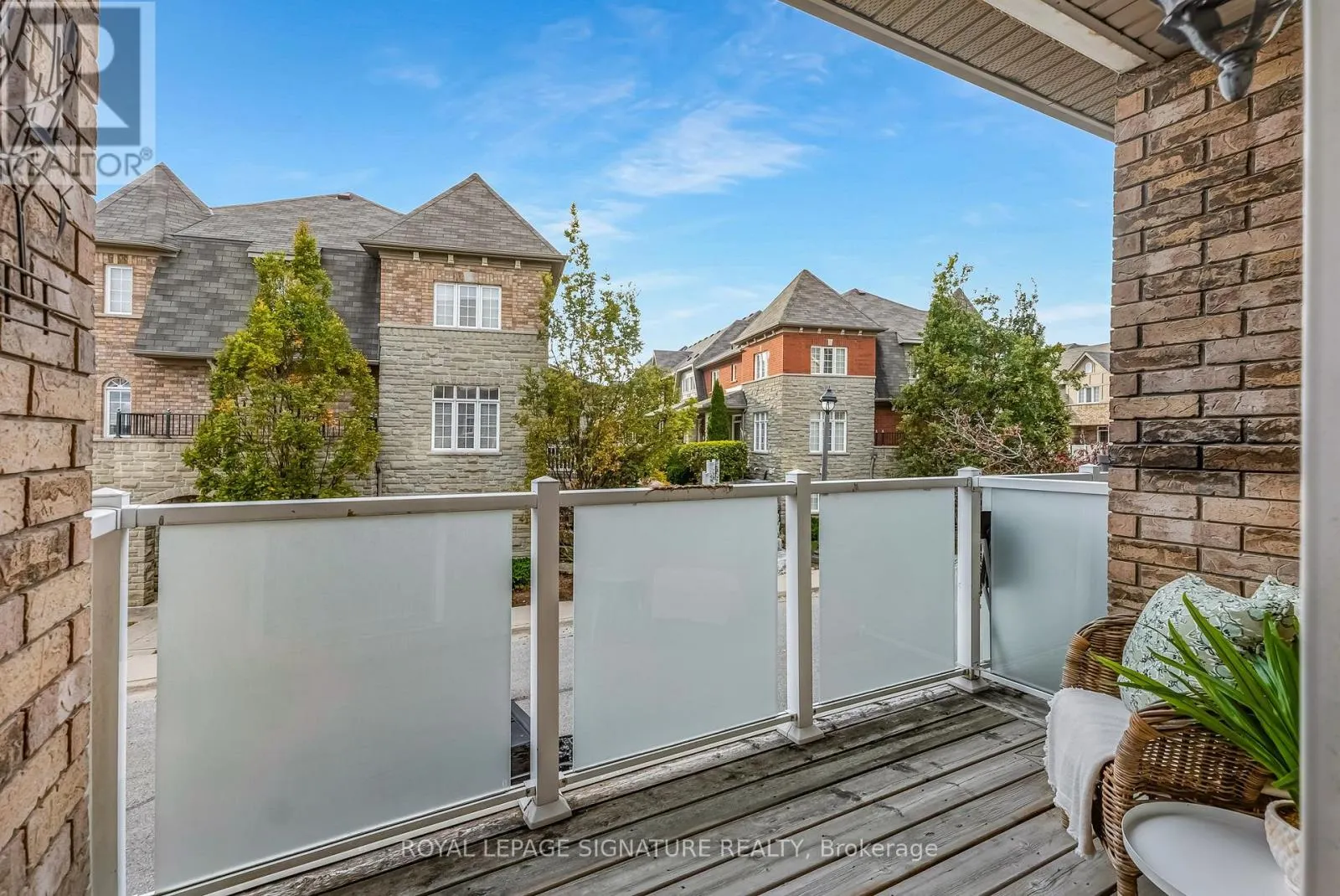 23 - 1701 FINCH AVENUE