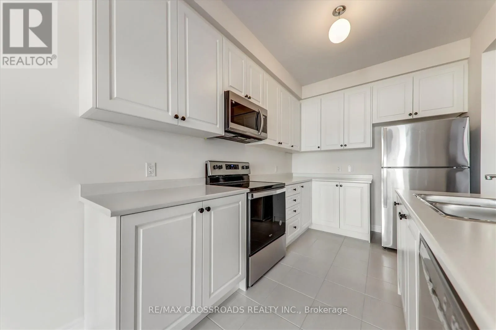 2077 HORACE DUNCAN CRESCENT