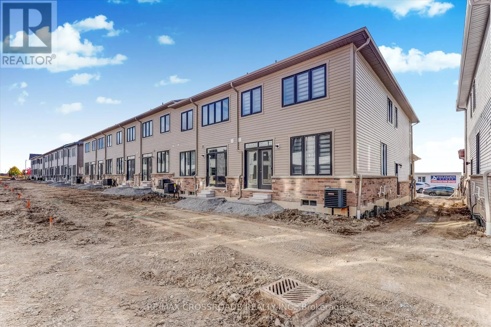 2077 HORACE DUNCAN CRESCENT