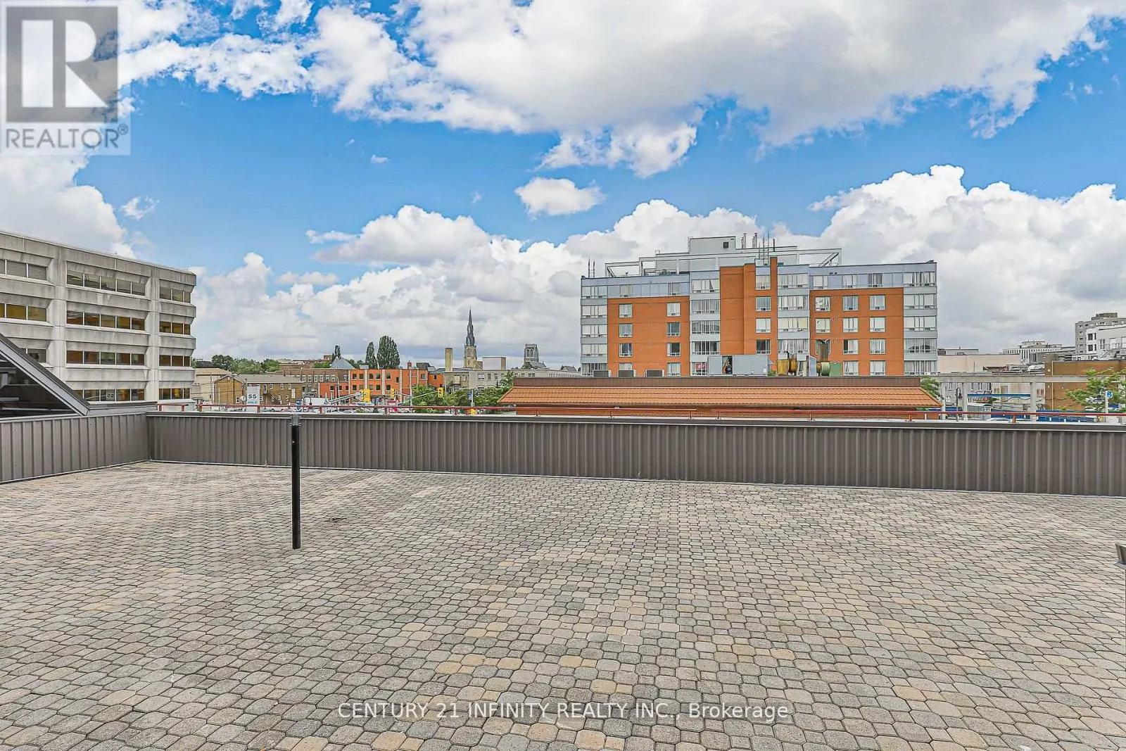 306 - 80 ATHOL STREET E, #306