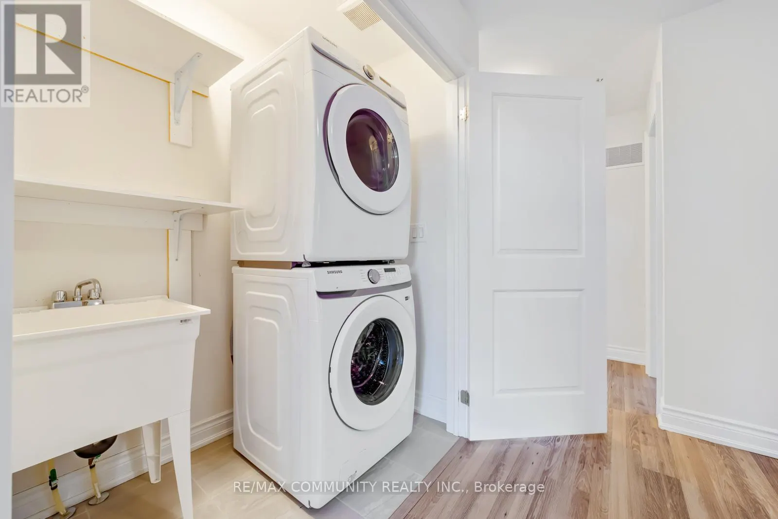 1024 SKYRIDGE BOULEVARD N