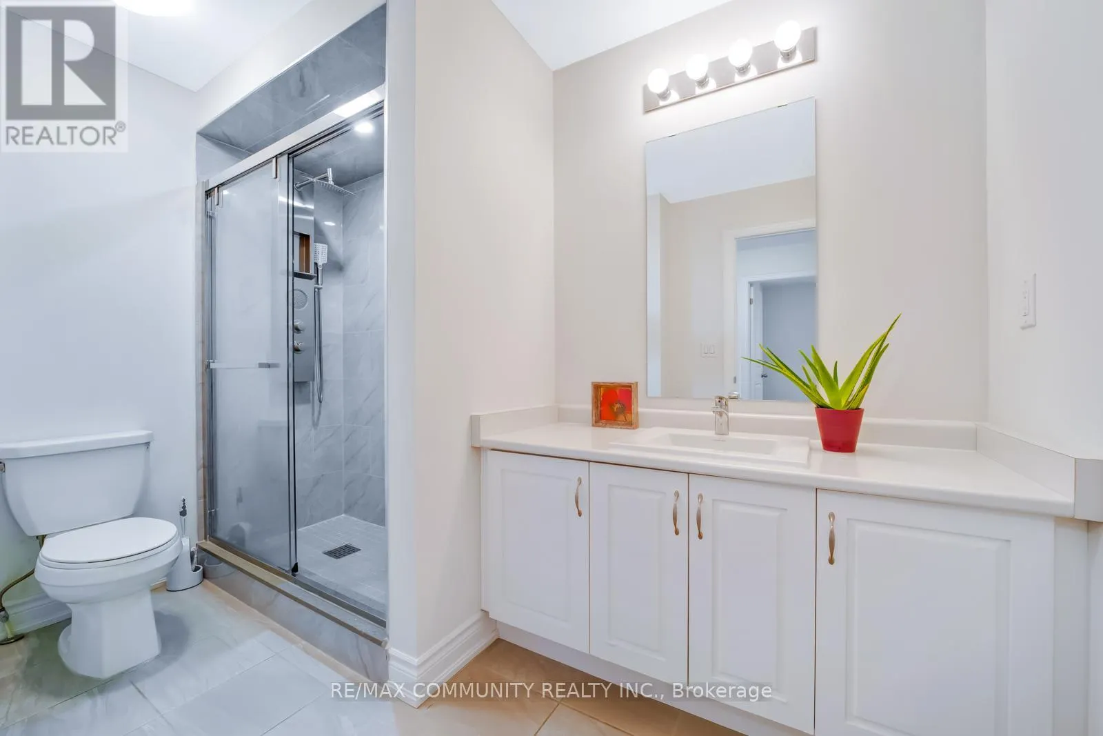 1024 SKYRIDGE BOULEVARD N