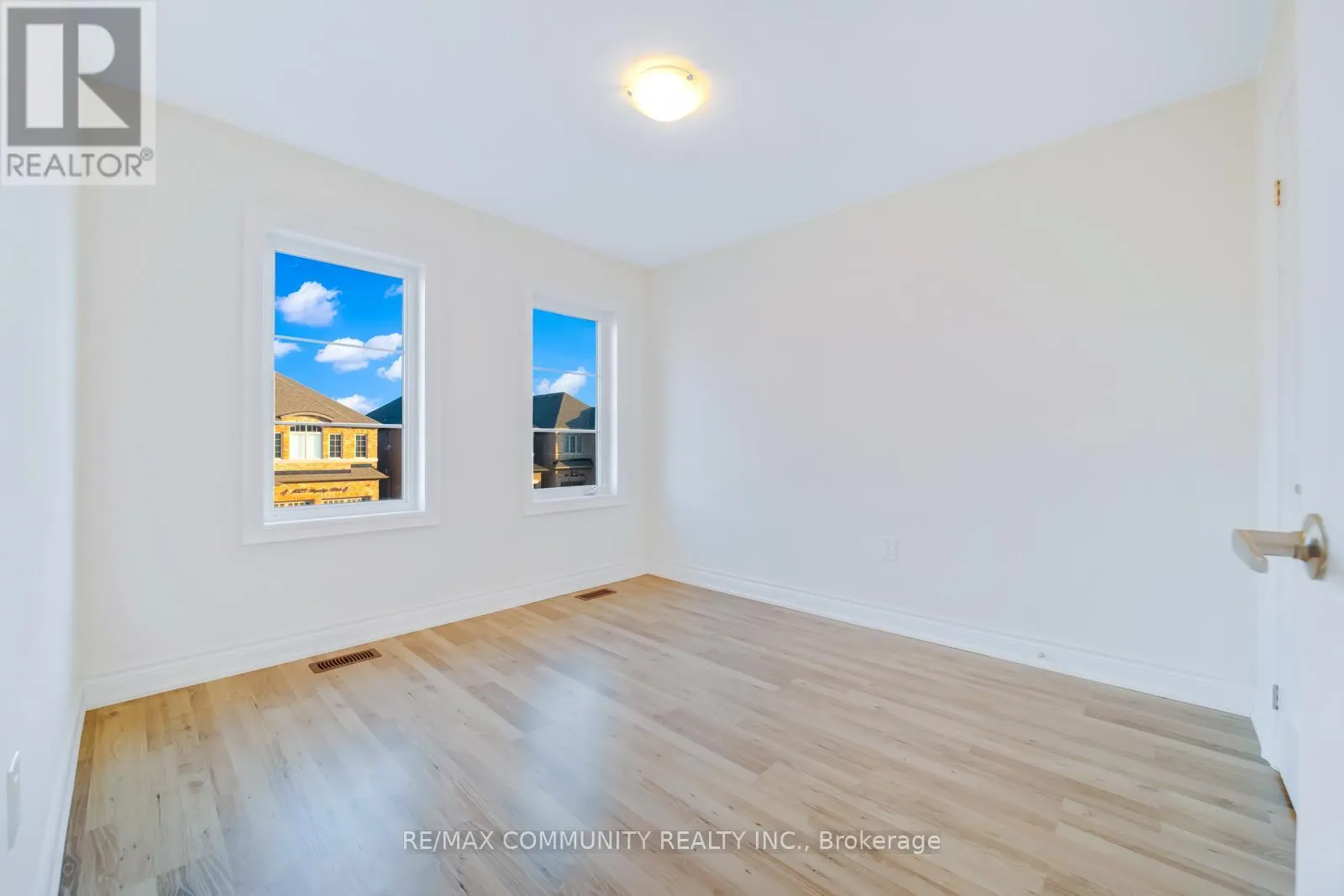 1024 SKYRIDGE BOULEVARD N