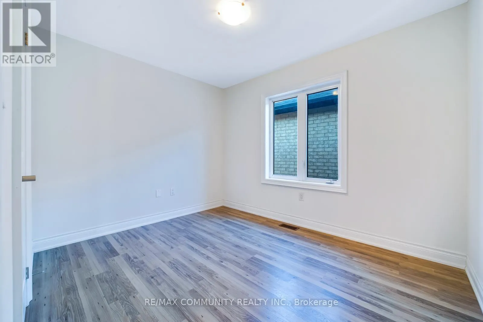 1024 SKYRIDGE BOULEVARD N