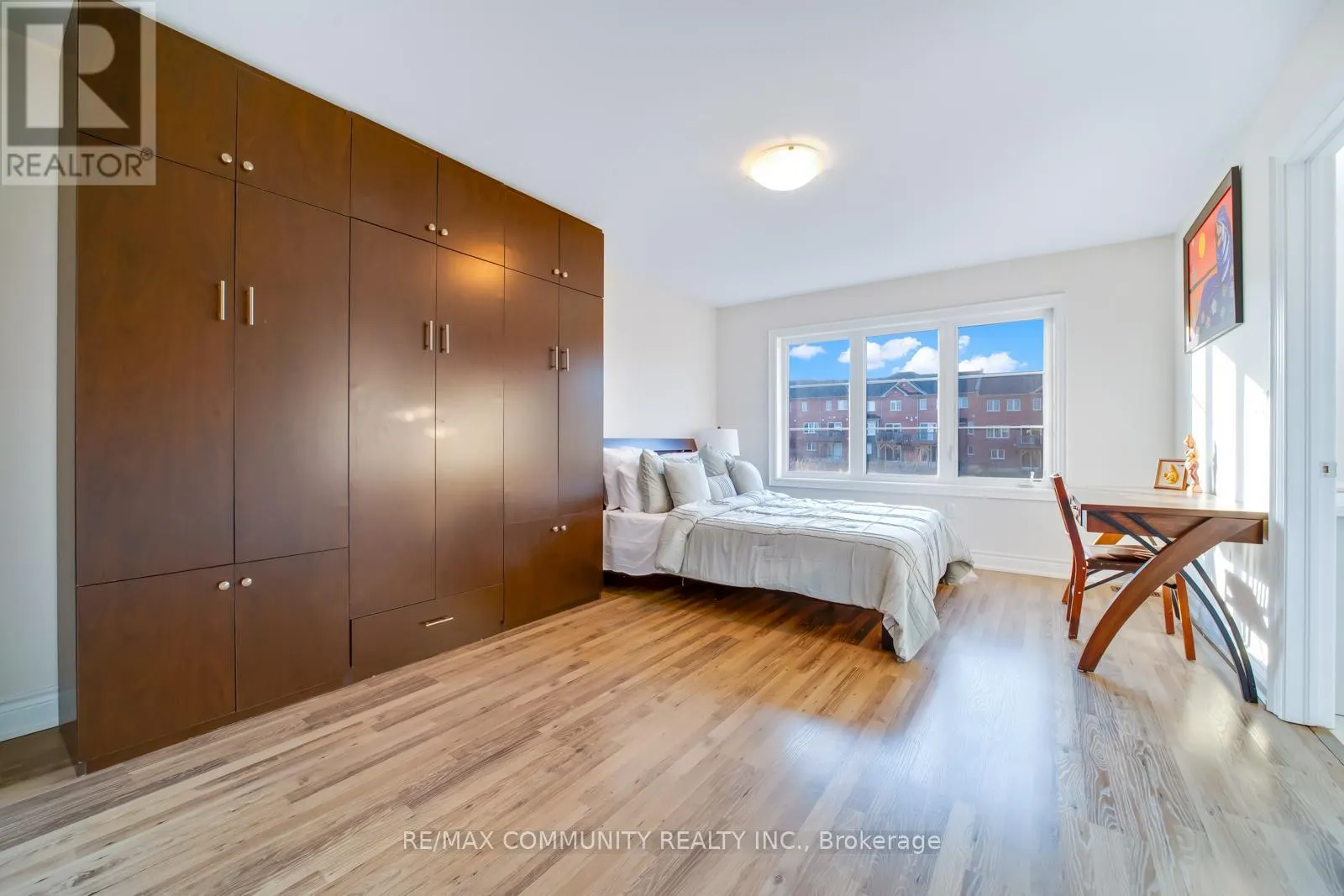 1024 SKYRIDGE BOULEVARD N