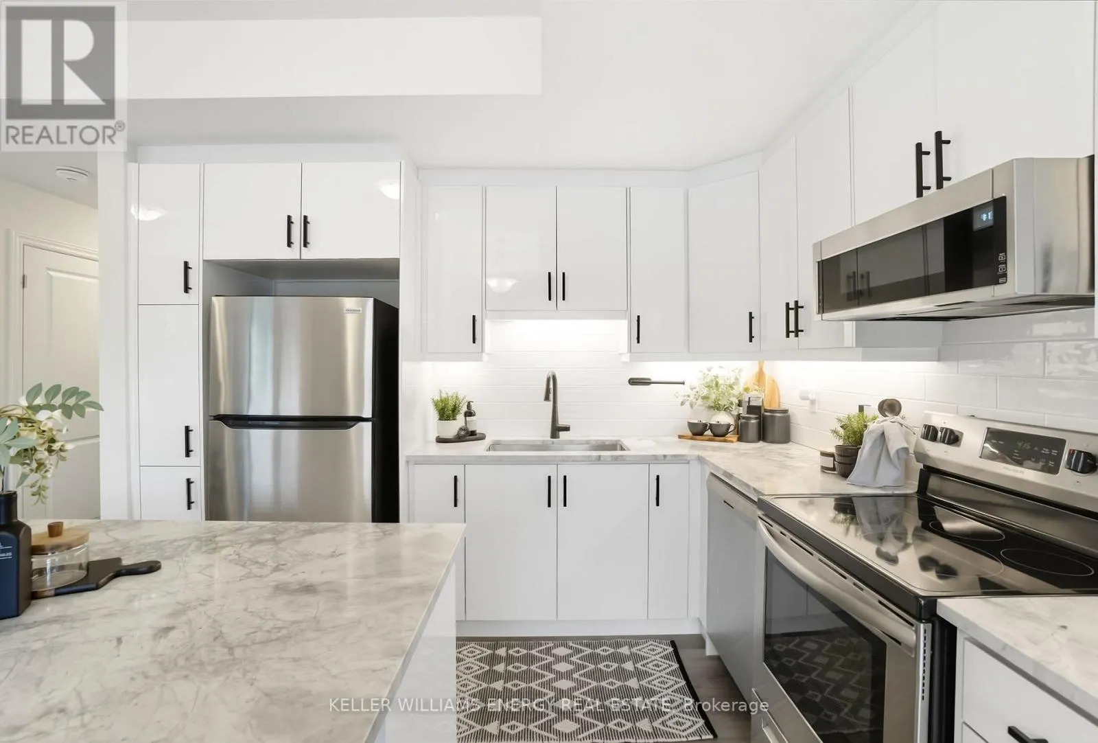 620 - 1034 REFLECTION PLACE, #620