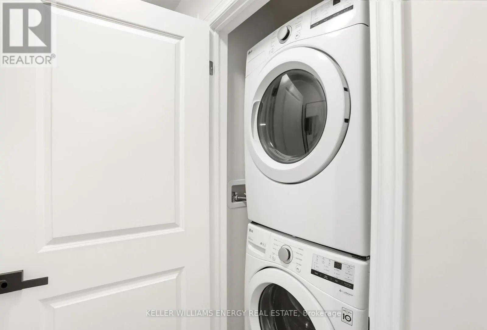 620 - 1034 REFLECTION PLACE, #620