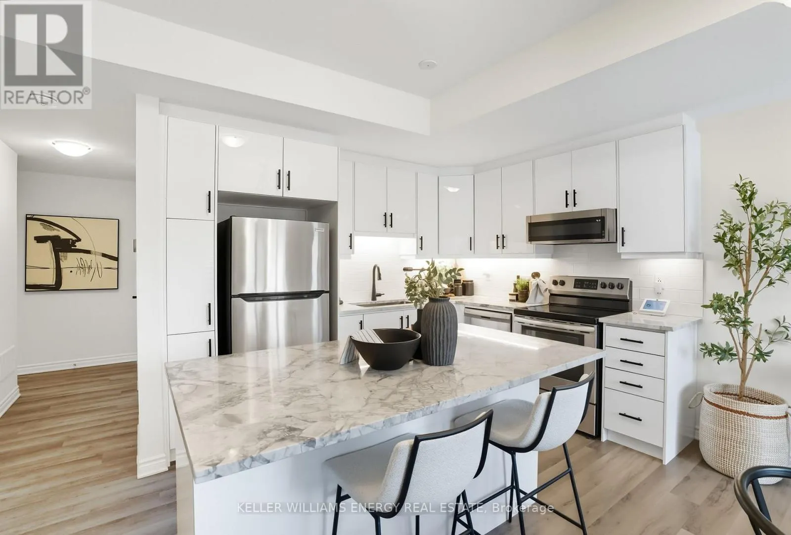 620 - 1034 REFLECTION PLACE, #620