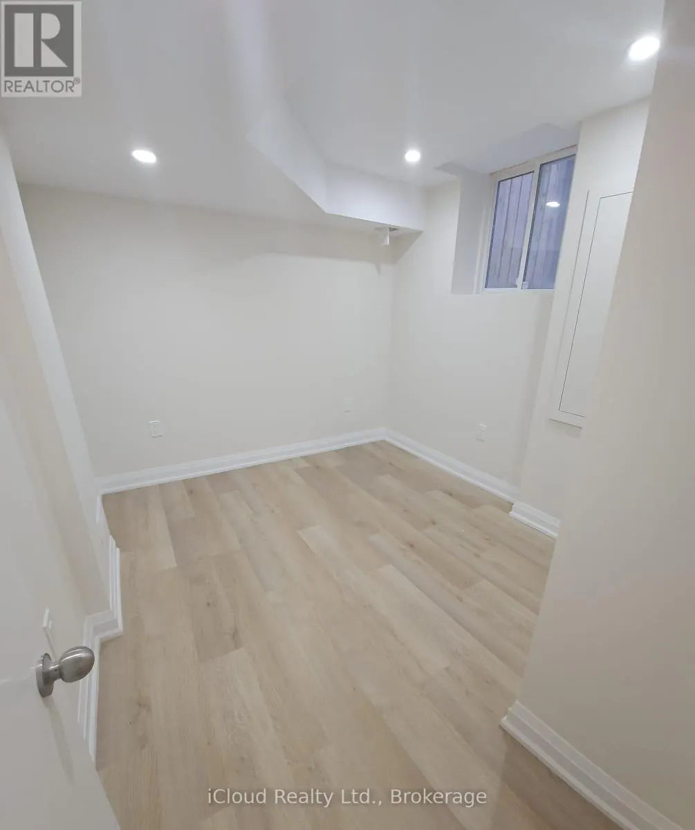 1142 SKYRIDGE BLVD BOULEVARD