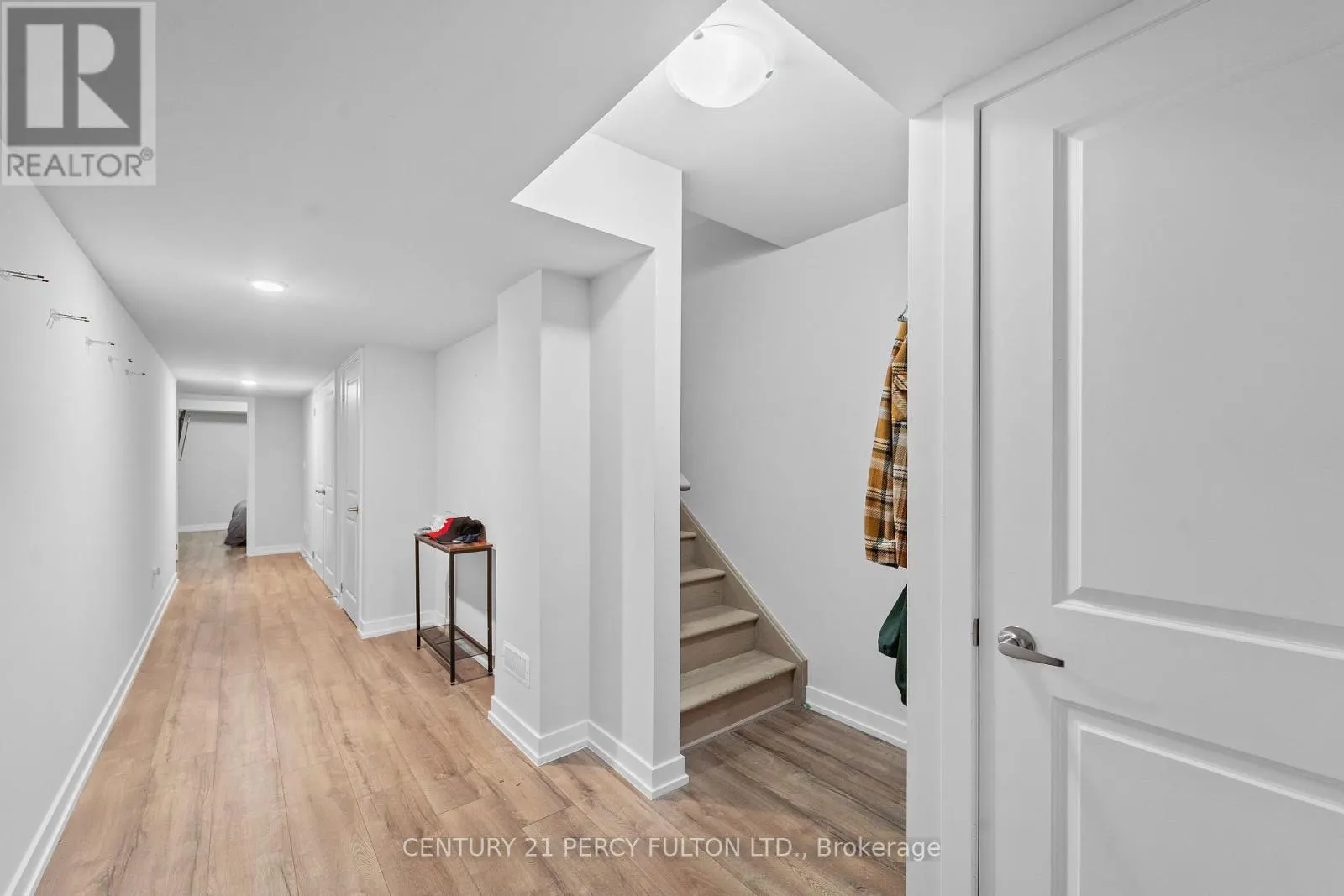 37 - 400 FINCH AVENUE