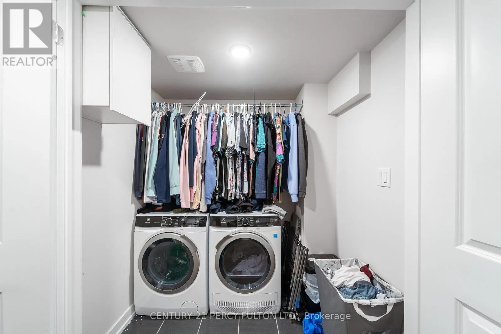 37 - 400 FINCH AVENUE