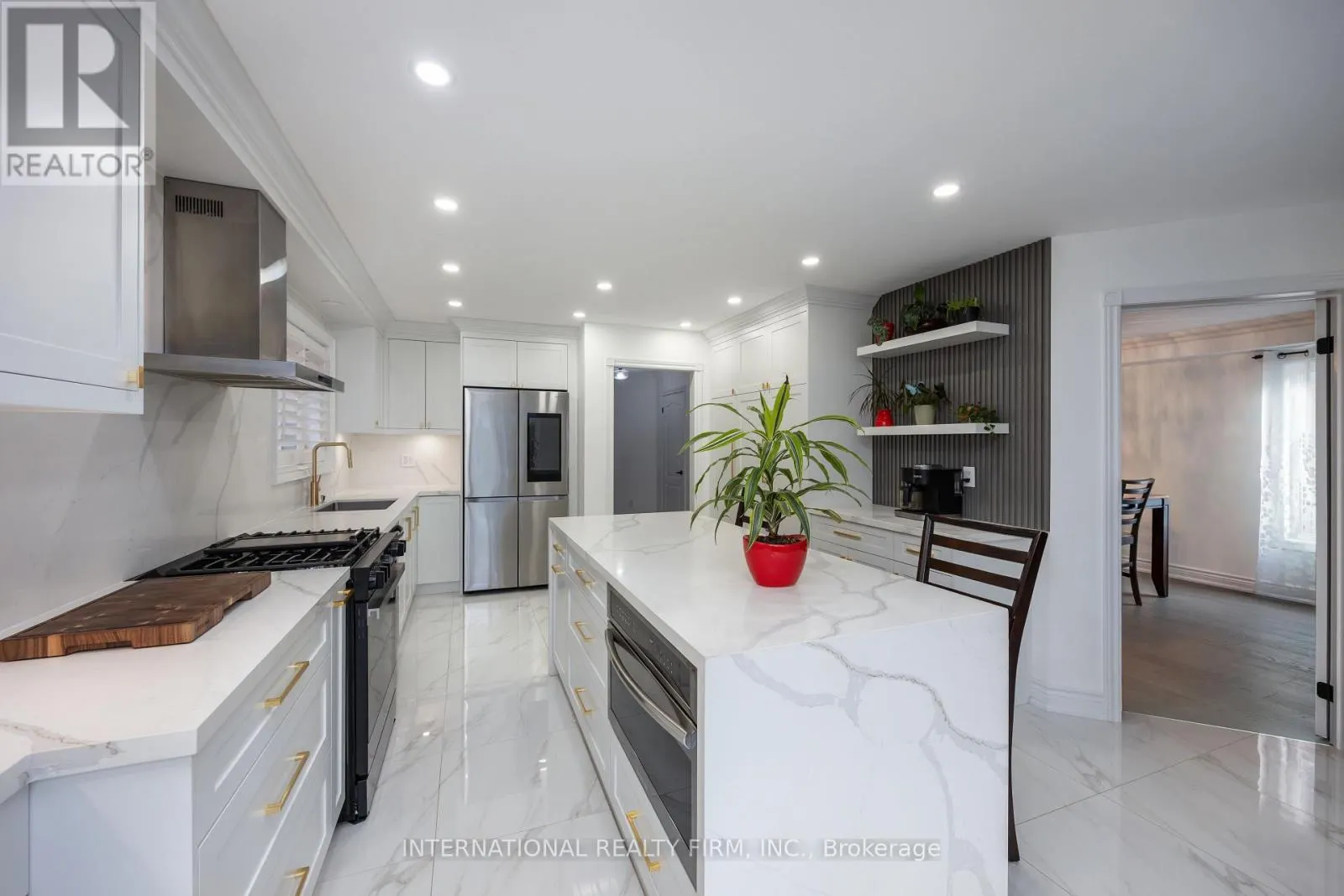 1616 GLENBOURNE DRIVE