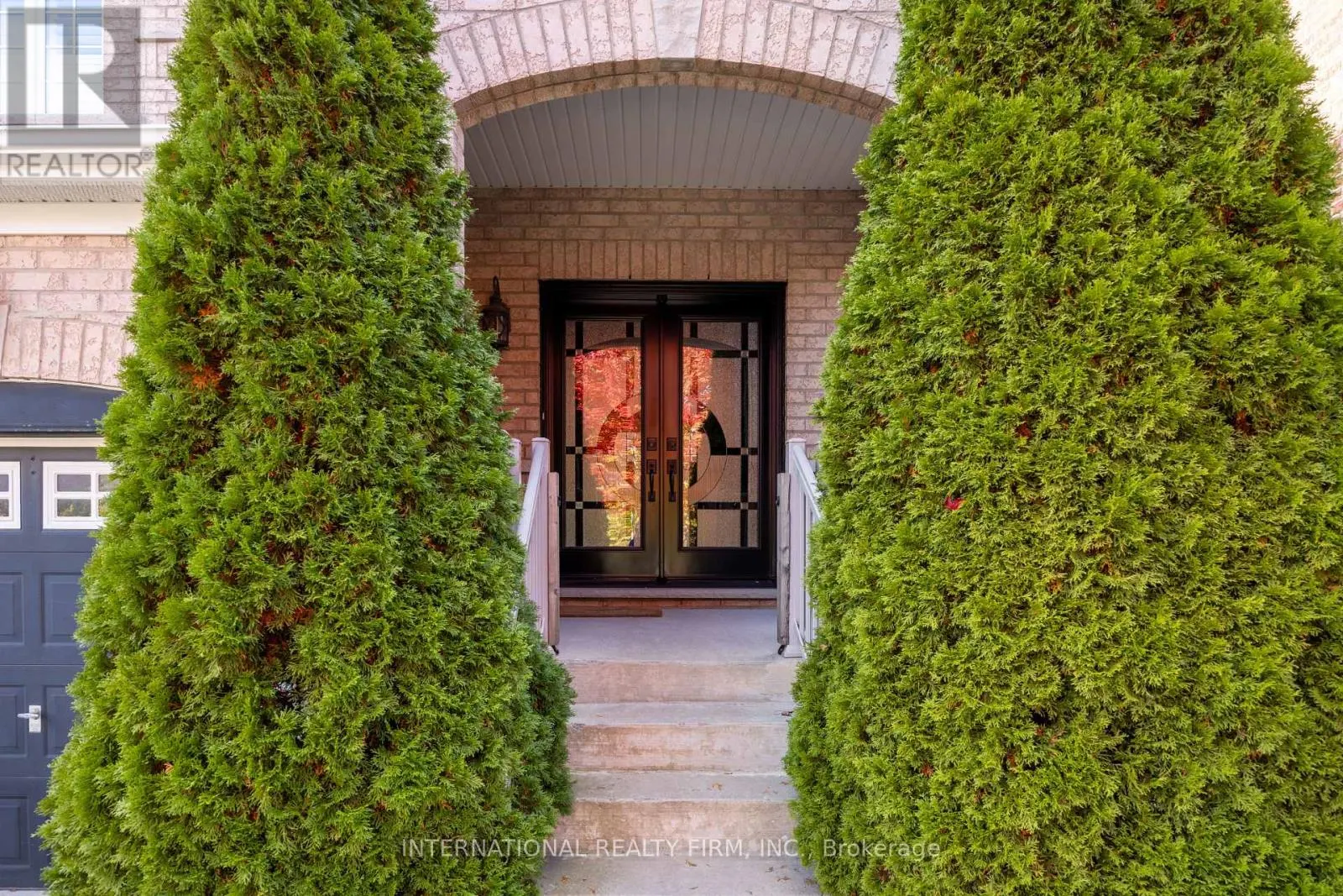 1616 GLENBOURNE DRIVE