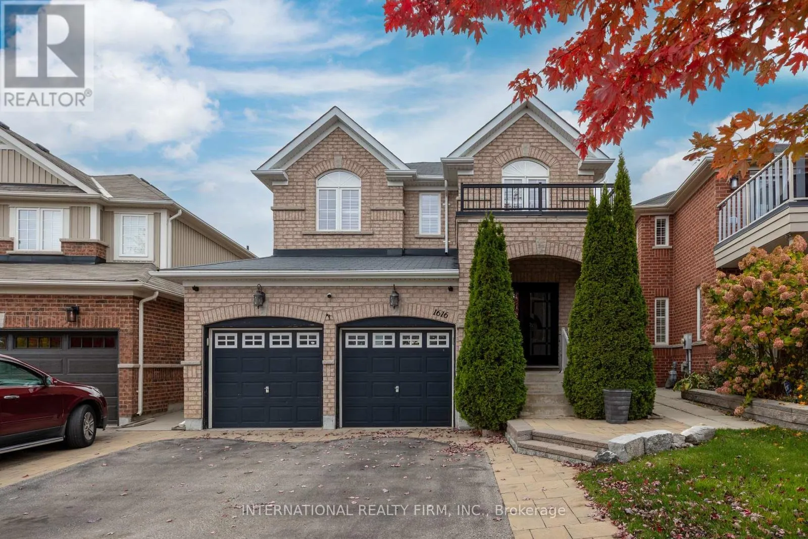 1616 GLENBOURNE DRIVE