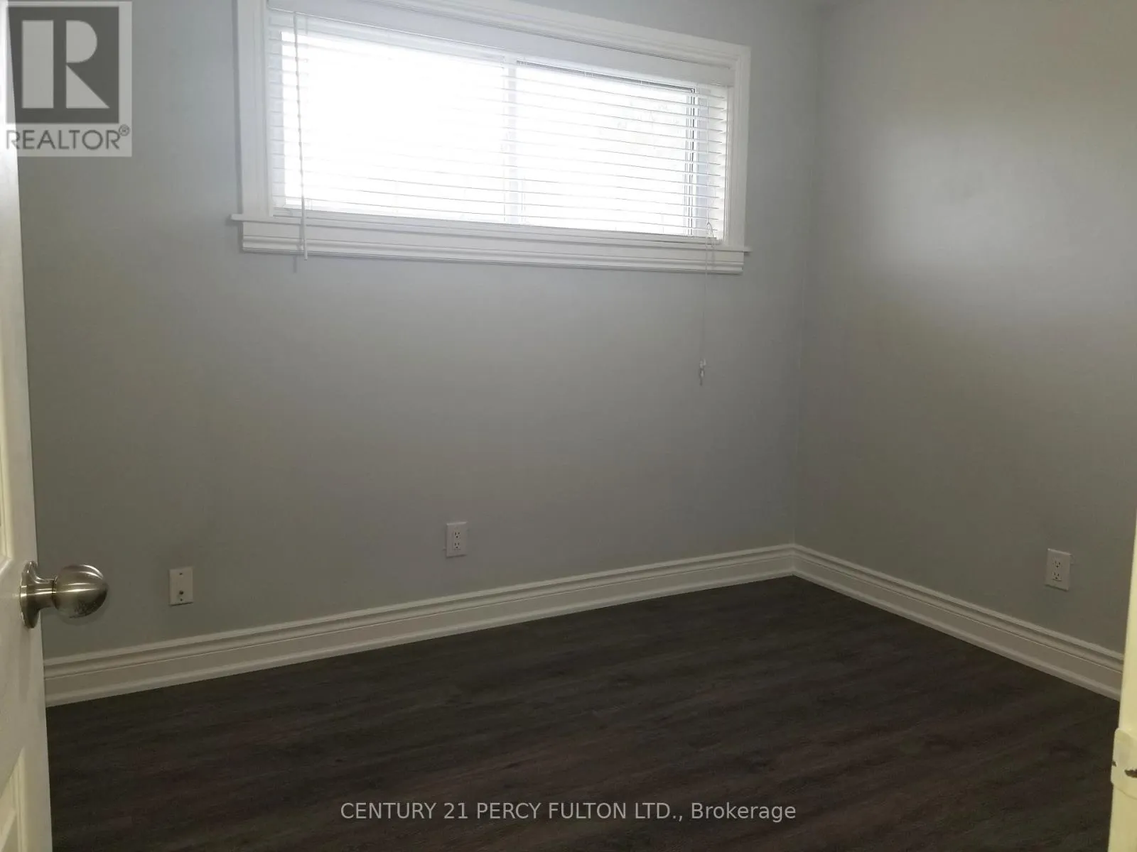 1033 CENTRE STREET N