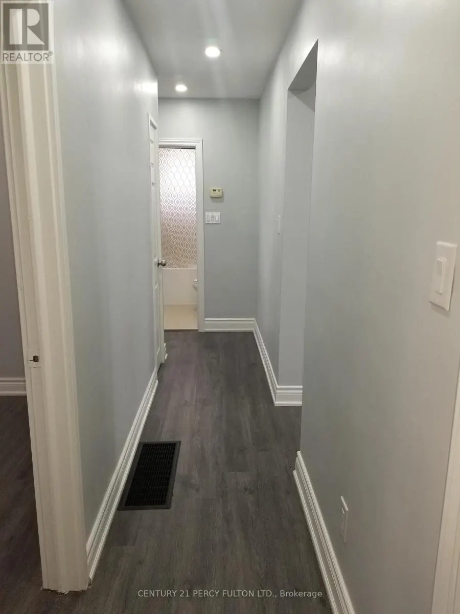 1033 CENTRE STREET N