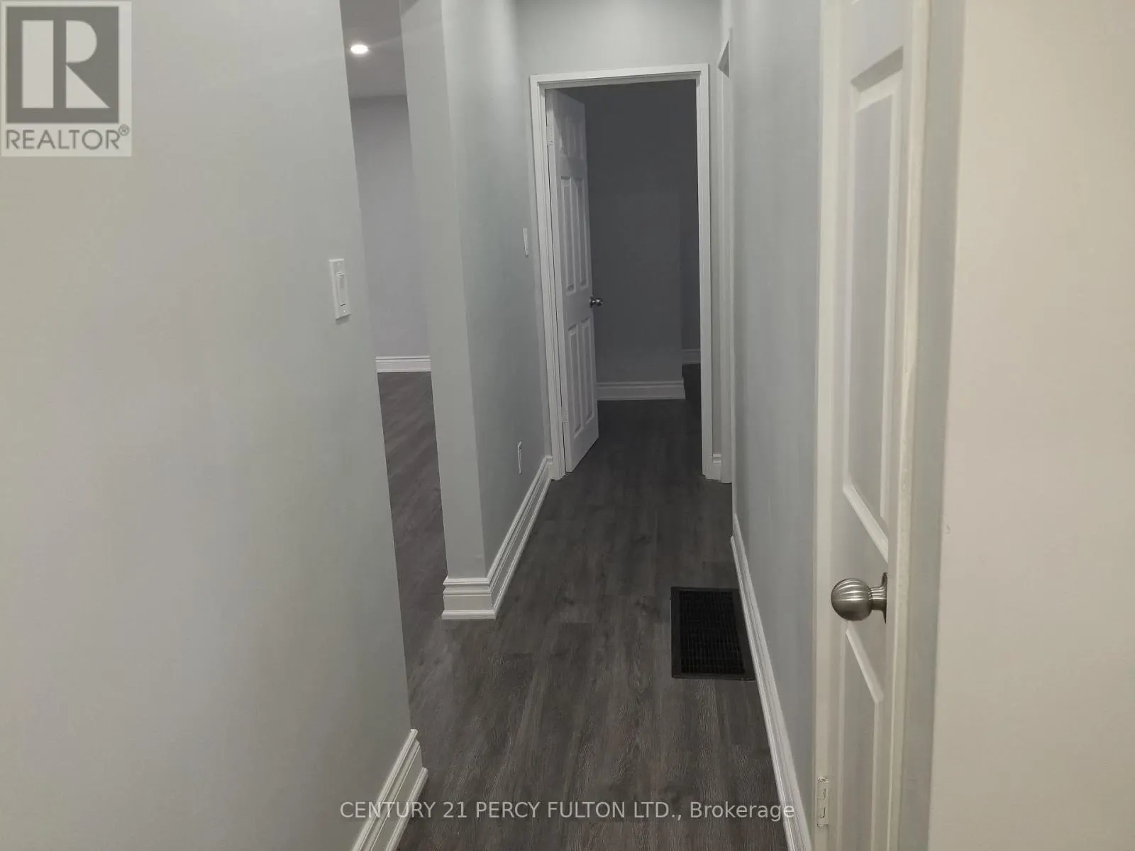 1033 CENTRE STREET N