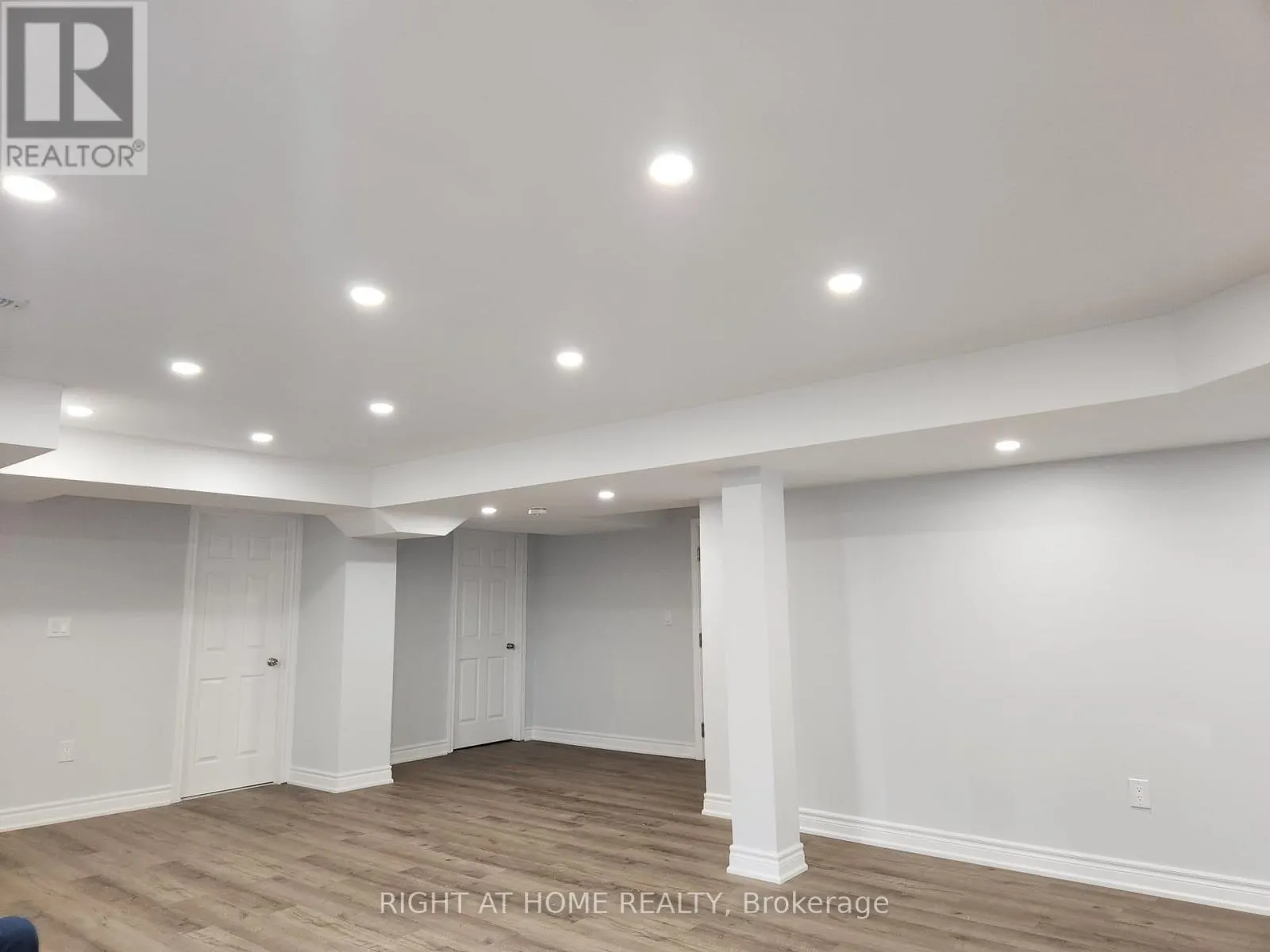 31 (BASEMENT) - 1815 FAIRPORT ROAD