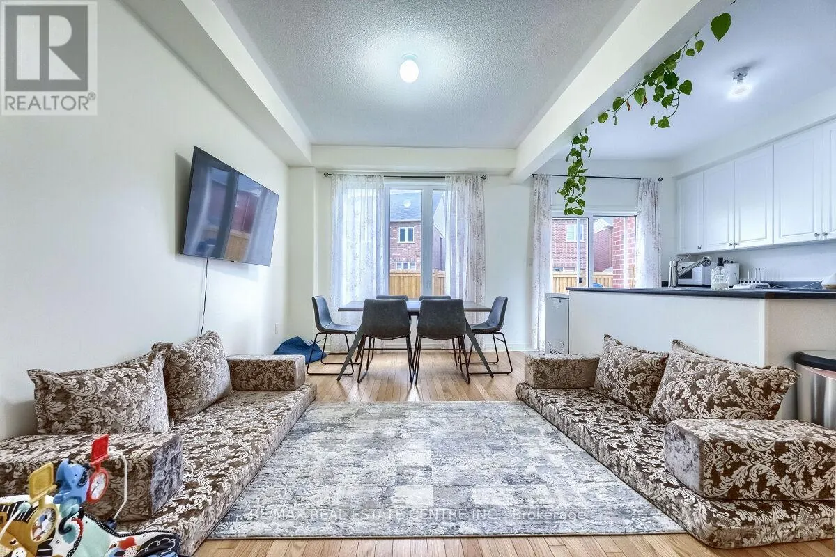 1195 KETTERING DRIVE