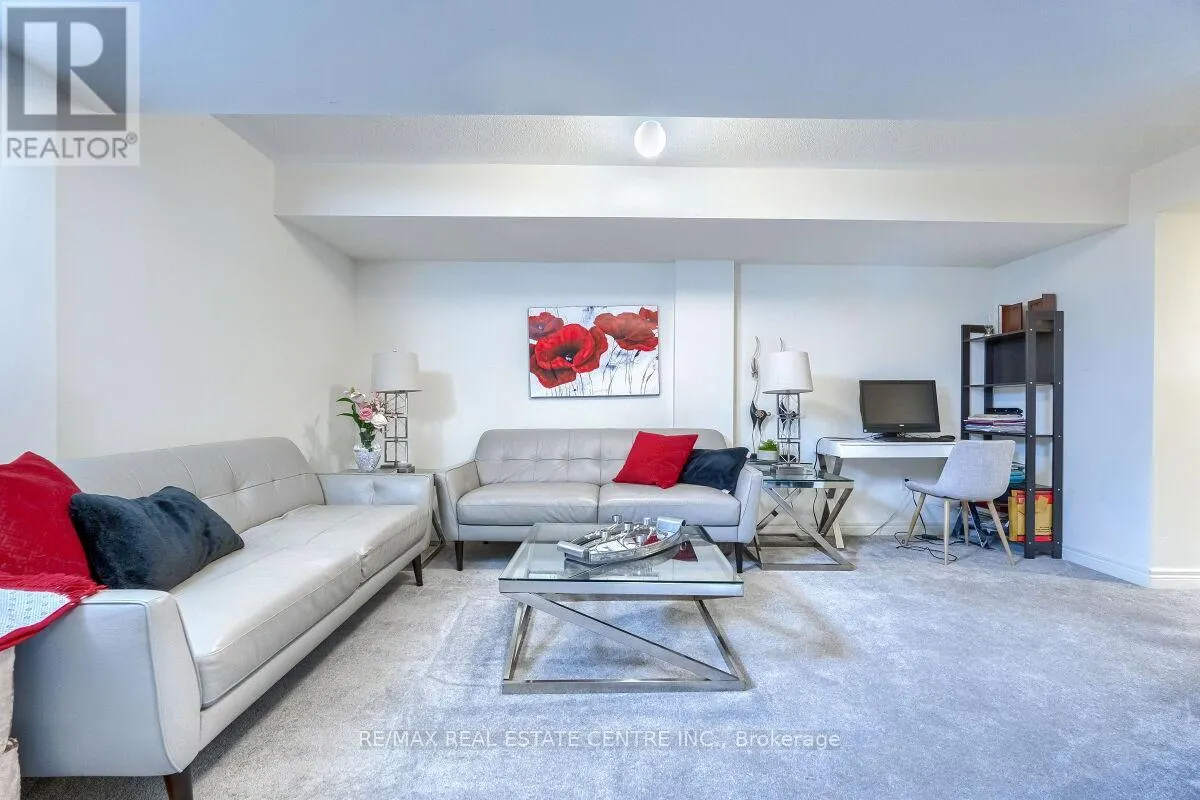 1195 KETTERING DRIVE