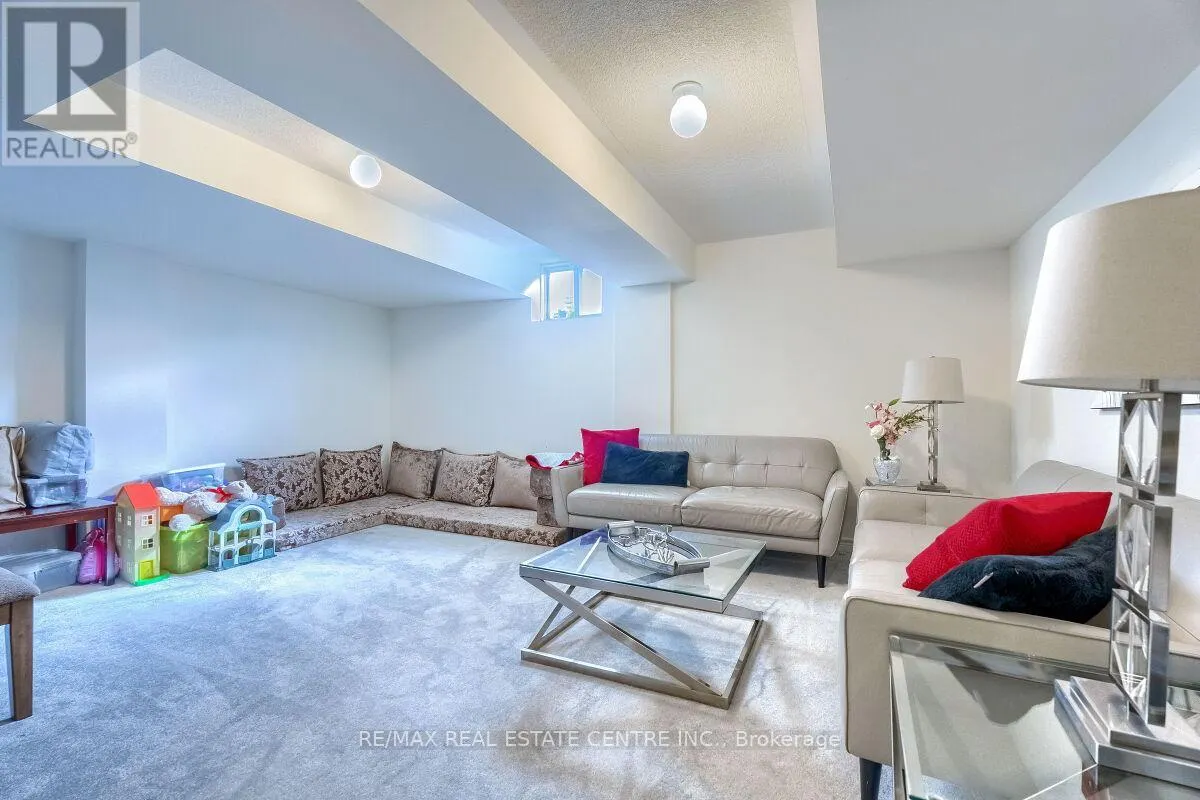 1195 KETTERING DRIVE